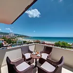 Helena Sands リゾート 5*