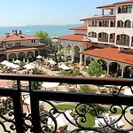 Helena Sands リゾート 5*