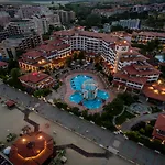 Helena Sands リゾート 5*