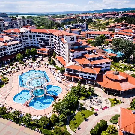 Helena Sands Sluneční pobřeží