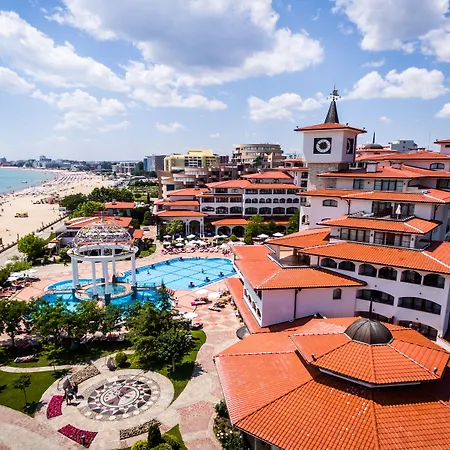 Helena Sands Sluneční pobřeží