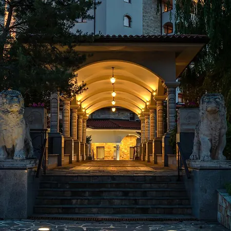 хелена сендс Здравен курорт 5*