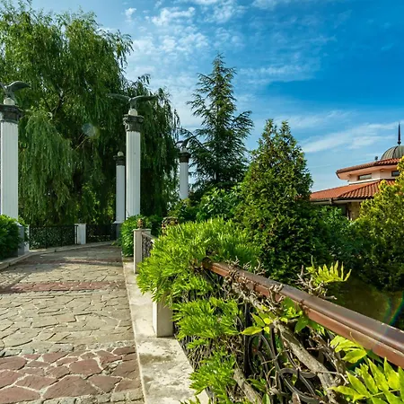 度假村 Helena Sands