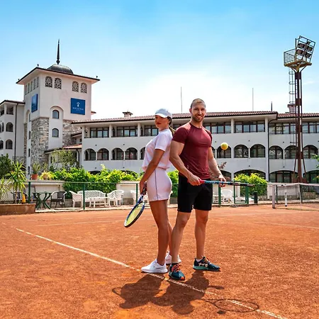 хелена сендс