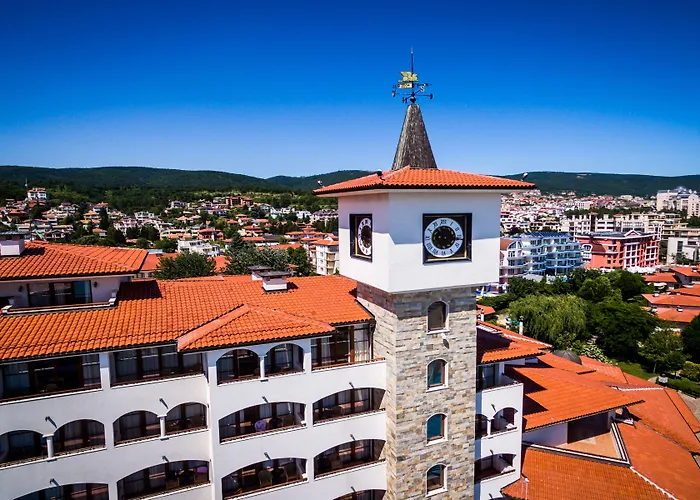 Helena Sands 阳光海滩